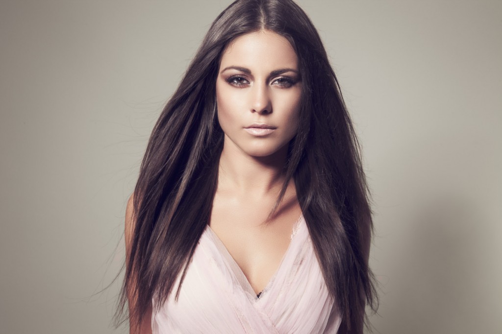louise-thompson-made-in-chelsea-ruth-rose-studio-pastel-4