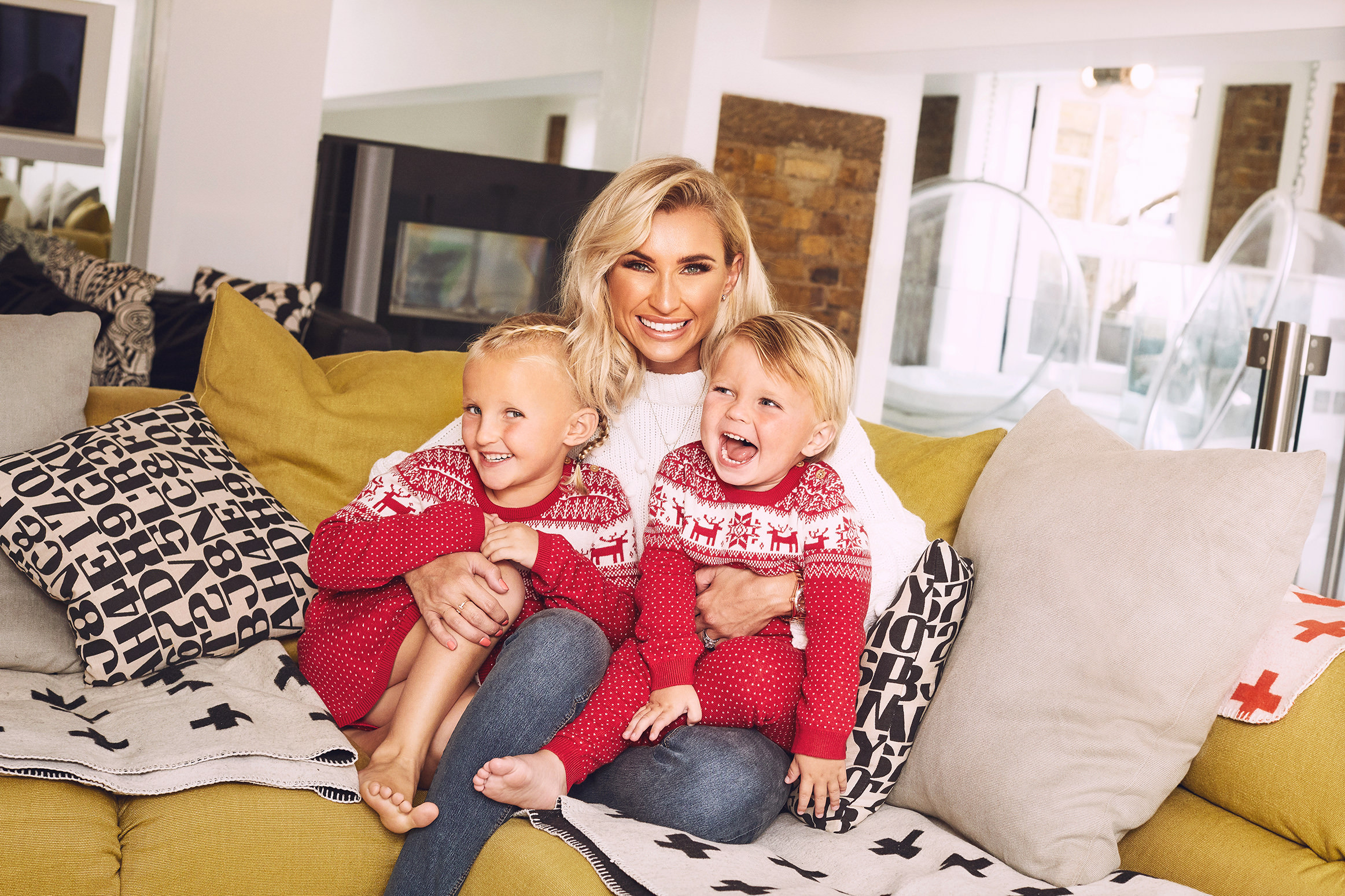 Nelly in Billie X George Xmas Knitted Dress Set £16-17, Arthur in Billie X George Xmas Jumper Set £14-15 f2